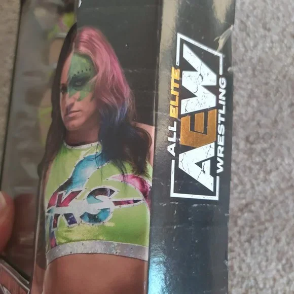 Kris statlander - Picture 5 of 6